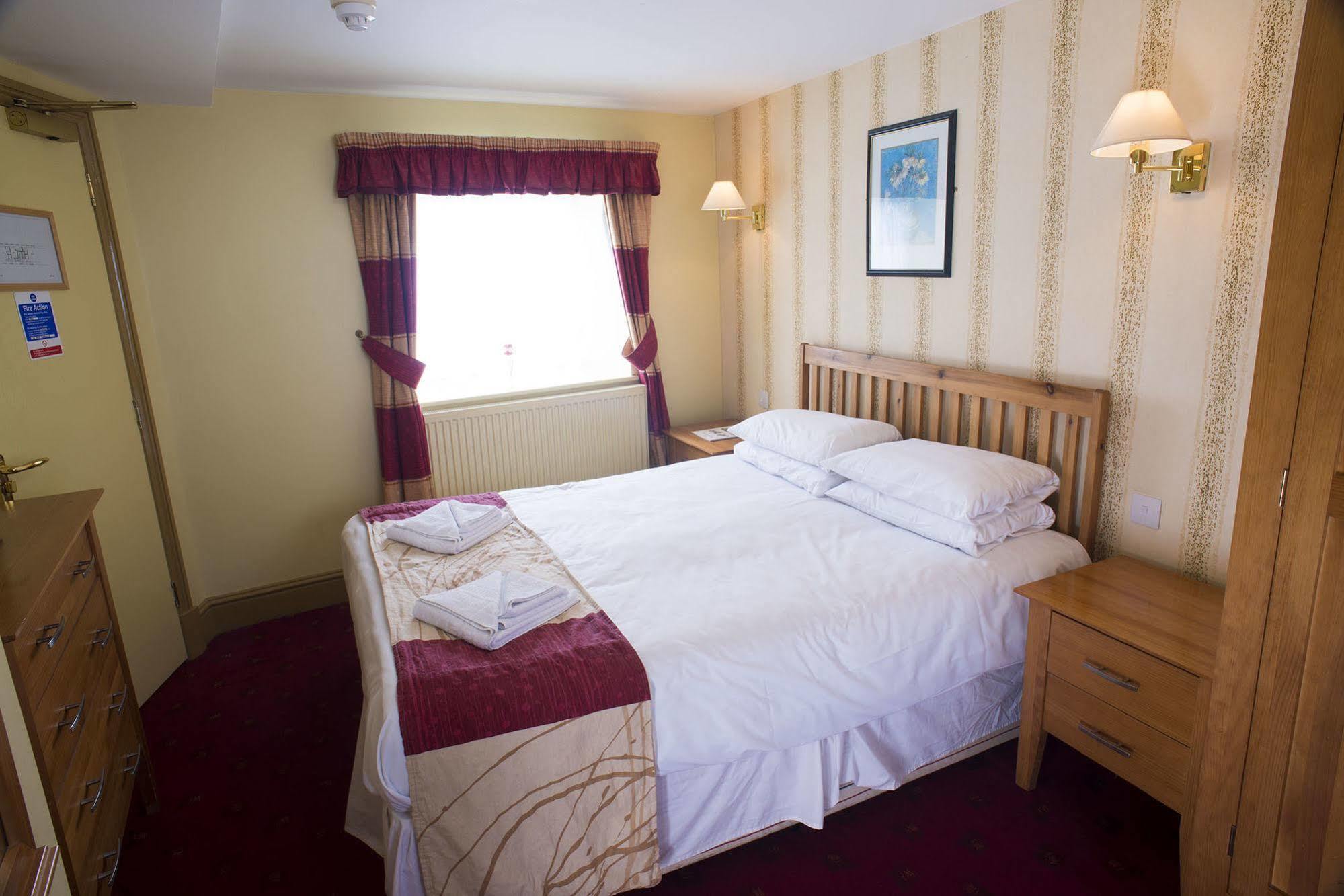 The Highwayman Inn – RelaxInnz Shepton Mallet Exterior foto